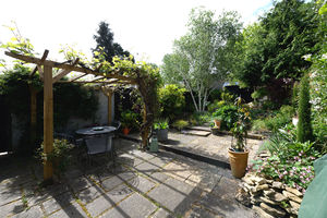 Garden - click for photo gallery